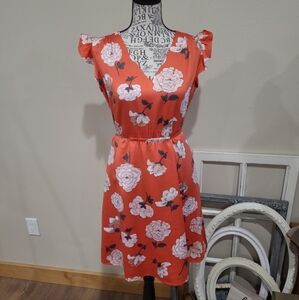 Loft Women's SZ XS floral dress flutter sleeve tie back career work datenight.